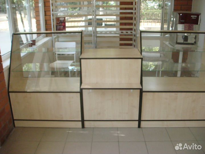 Прилавки Витрины