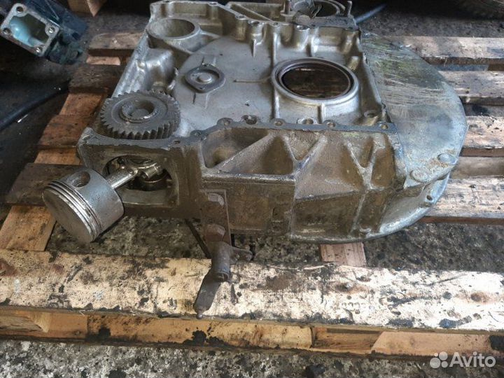 Кожух маховика Mercedes OM422 V8 2000