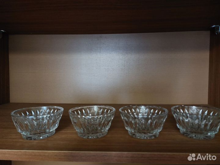 Рюмки и розетки