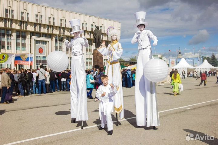 Костюм новый для ходулиста