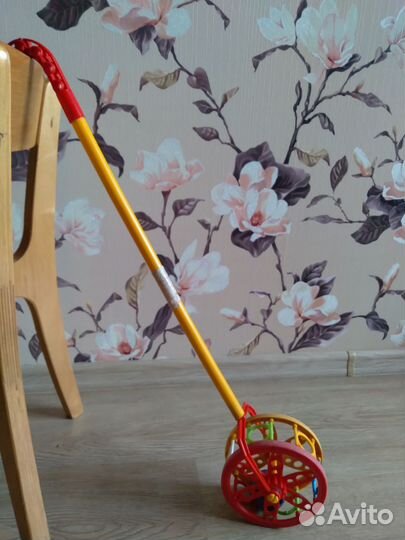 Игрушка-каталка и Игра 