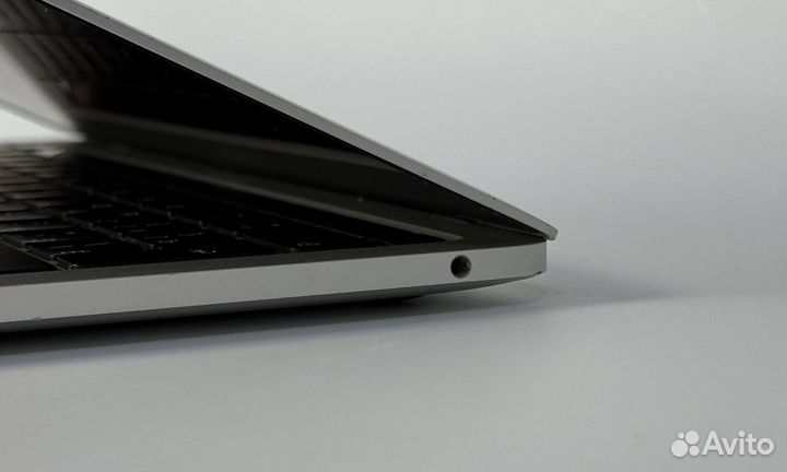 MacBook Pro 13.6 (2020) M1 TouchBar 8/256gb Silver