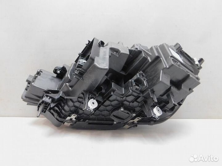 Фара правая BMW X7