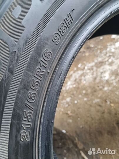 Bridgestone Ecopia EP850 215/65 R16 98H