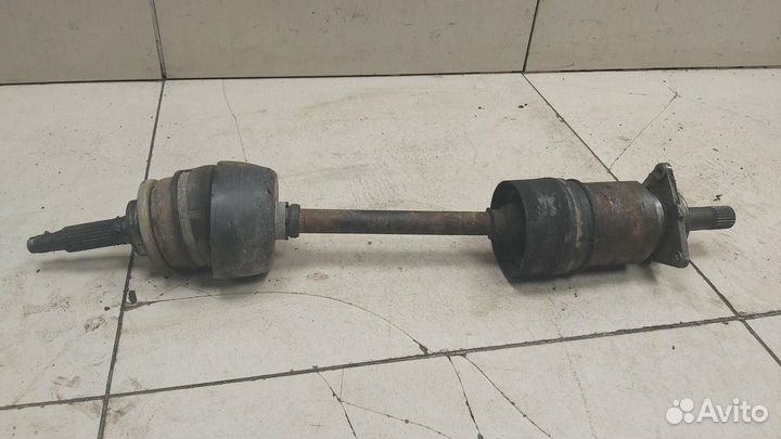 Полуось (привод) левая LADA Niva (4х4)