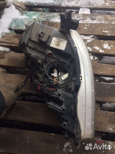 Фара правая ксенон Nissan Fuga.Фуга.Y50