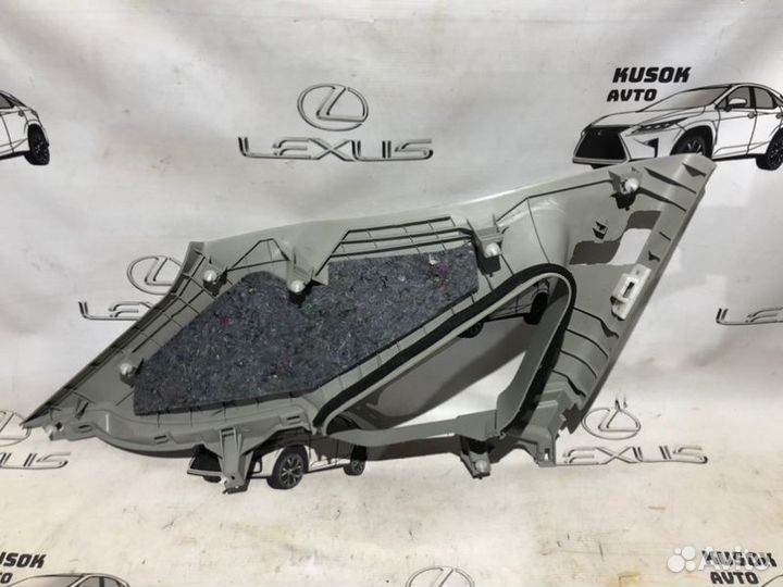 Обшивка багажника задняя правая Lexus Rx 350