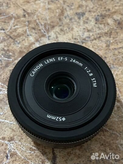 Объектив Canon EF-S 24/2,8 STM