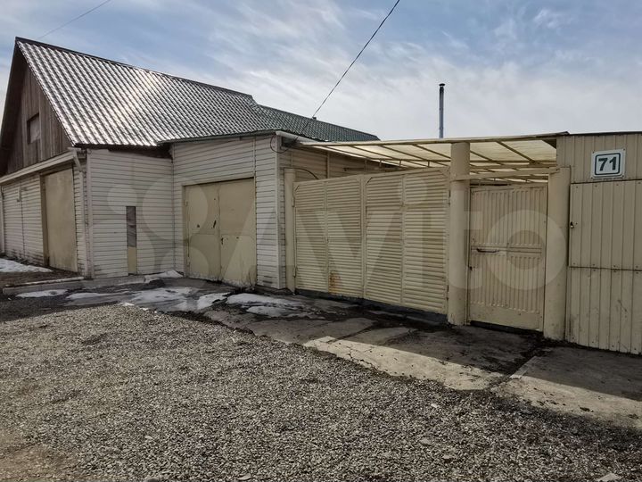 Дом 226,9 м² на участке 7 сот.