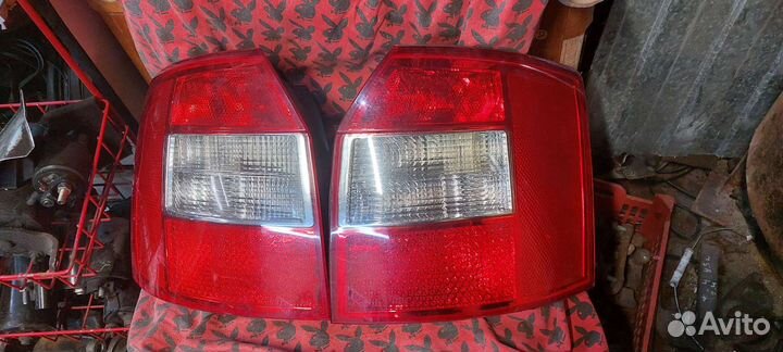 Задние фонари Ауди а4б6 универсал