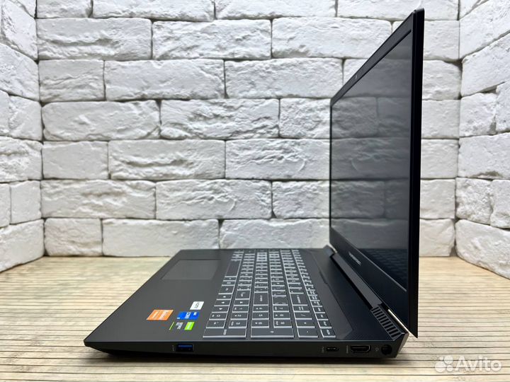 Игровой ноутбук Thunderobot 911 Air Wave D