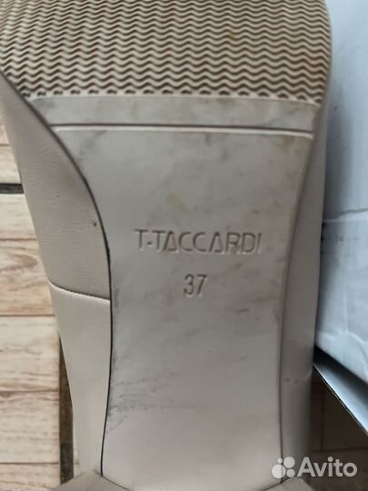 Туфли женские 37 размер бежевые