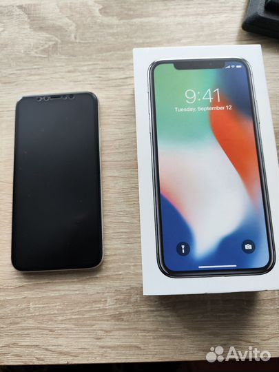 iPhone X, 256 ГБ