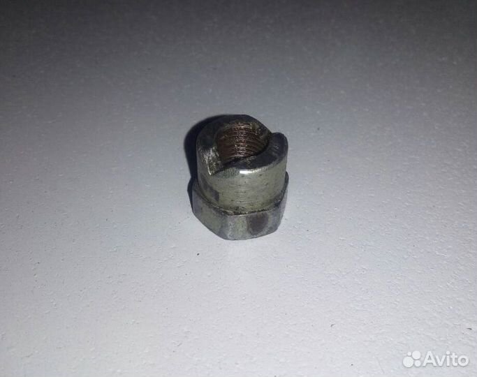 Гайка стяжного болта 060-141665
