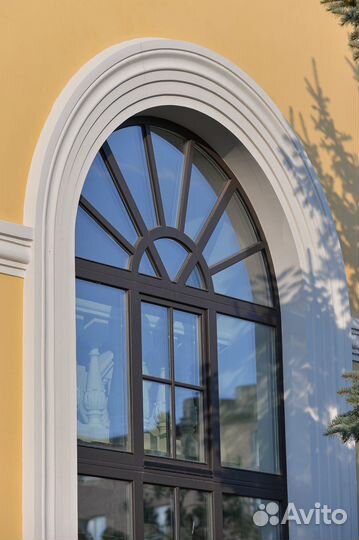 Деревянные окна, порталы, двери, стеклопакеты