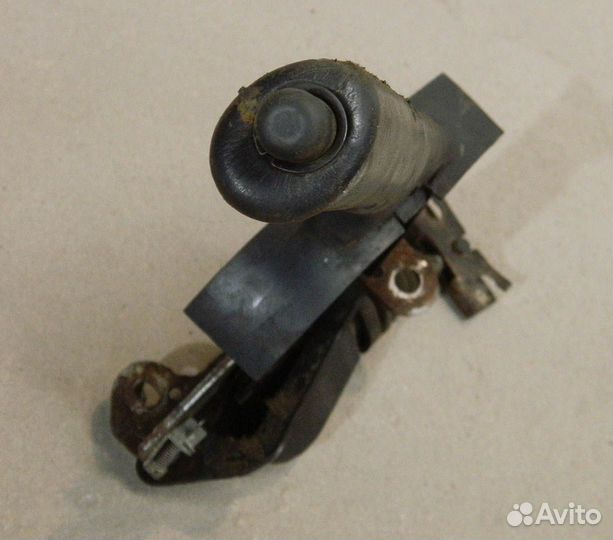 Ручник Nissan Maxima J30