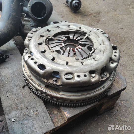 Маховик сцепление Mercedes W204 W212 A6510301405