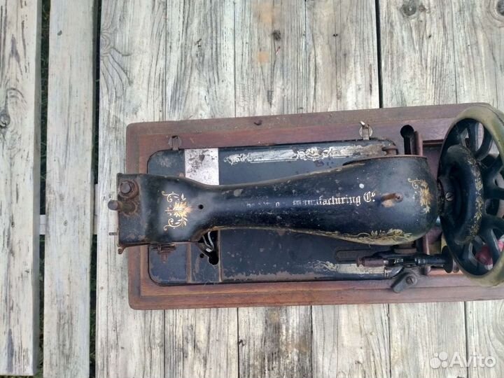 Швейная машинка зингер ручная