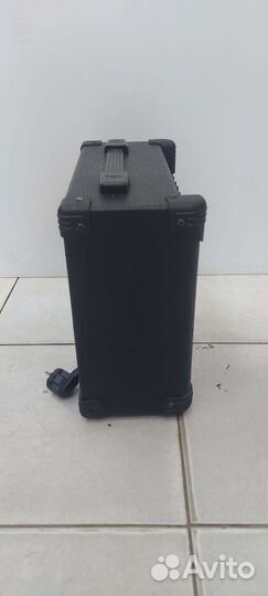 Комбоусилитель Behringer