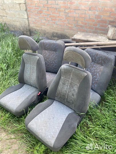 Сиденья ваз 2110