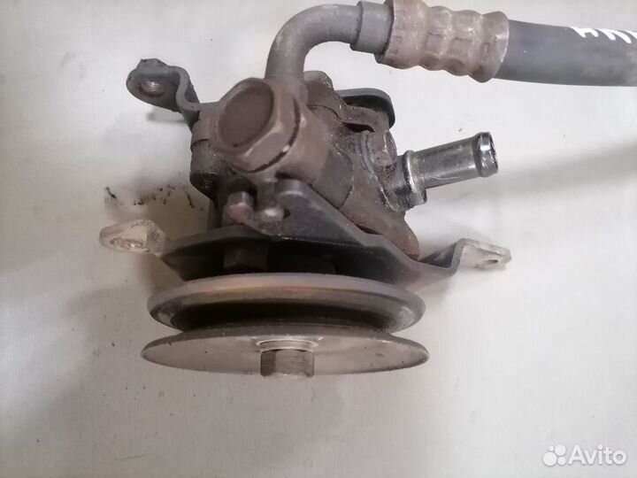 Насос гидроусилителя Nissan Almera N15 дизель 1997