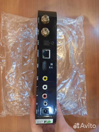 Продается цифровой приемник Триколор