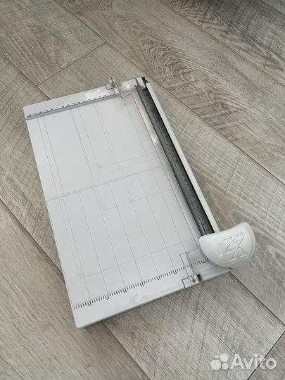 Резак для бумаги сабельный Docrafts Xcut