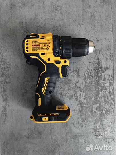 DeWalt DCD793 - дрель-шуруповёрт 20В Мексика