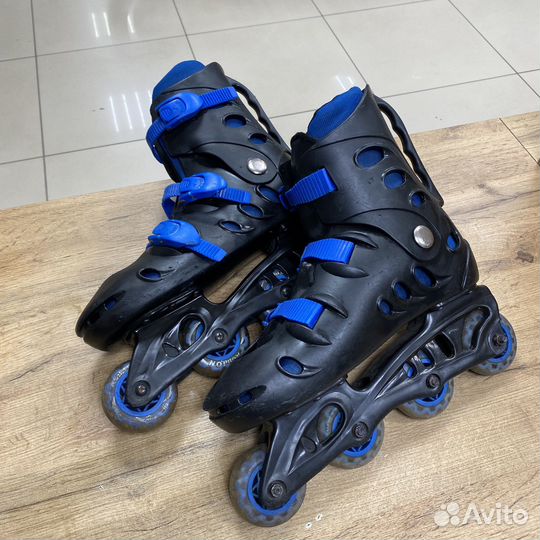 Роликовые коньки