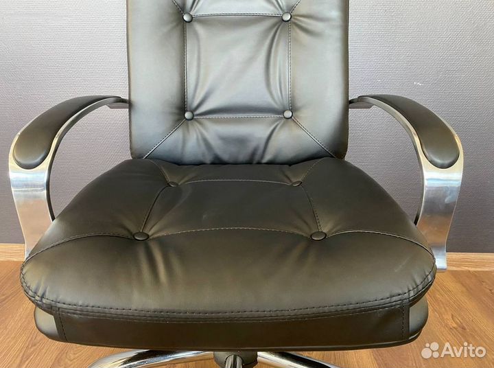 Офисное кресло. Доставка до двери
