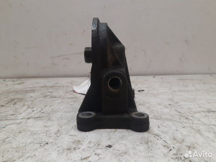 Кронштейн масляного фильтра Ford Focus Ii