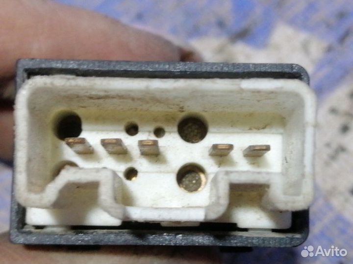 Кнопка стеклоподъемника Lifan Breez седан 2009