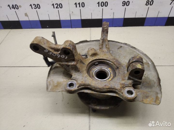 Кулак поворотный передний левый 4007 2008-2013