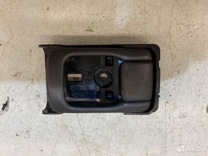 Ручка двери внутренняя передняя правая Subaru