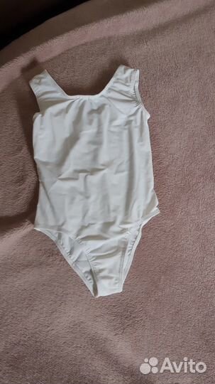 Купальник гимнастический 122см новый