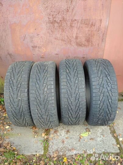 Nokian Tyres Hakkapeliitta 7 SUV 235/60 R18 107T