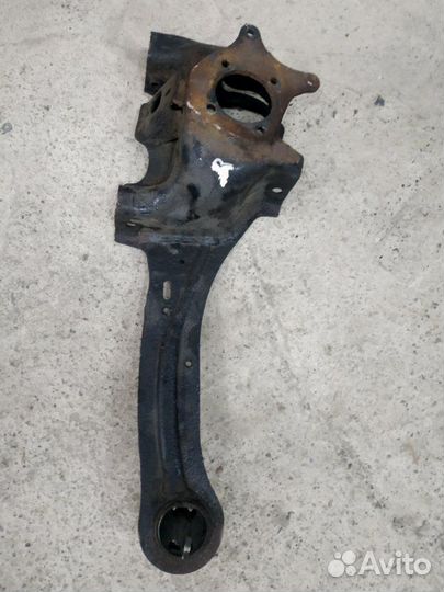 Рычаг продольный прав. зад. Mazda 3