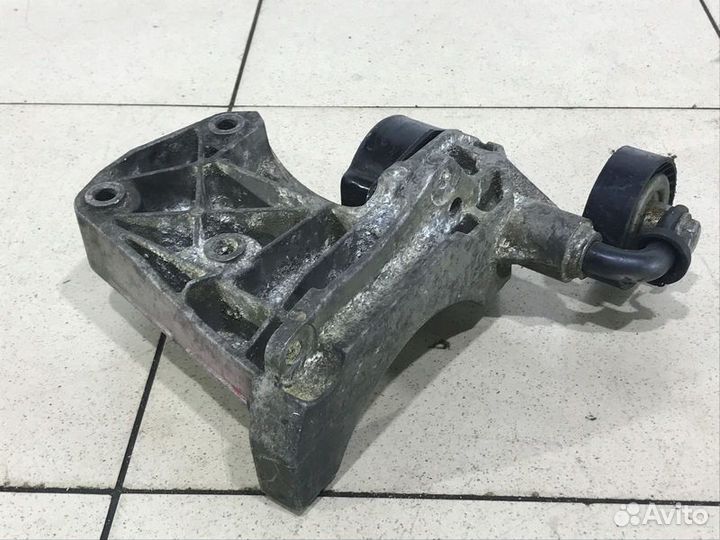 Кронштейн компрессора кондиционера