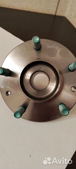 Ступица передняя mazda сх 7 оригинал новая