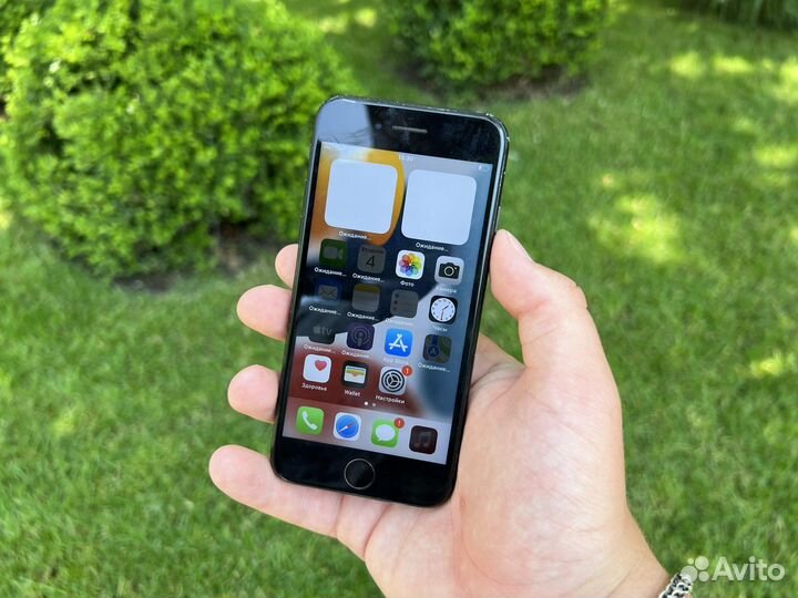 iPhone 7 /32gb в черном