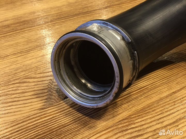 Патрубок интеркулера BMW E87 2010