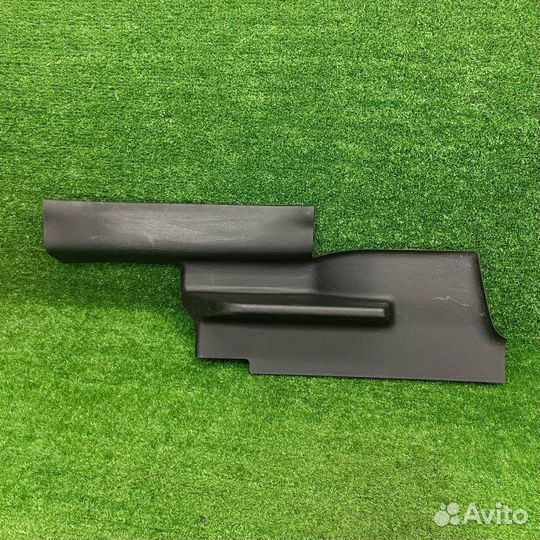 Накладка внутренняя на порог правая SsangYong 2