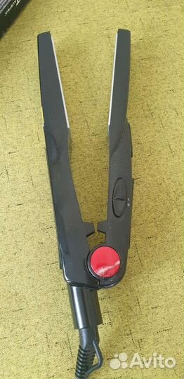 Выпрямитель для волос first