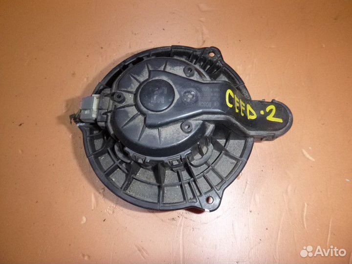 Моторчик печки KIA ceed II 2012-2018