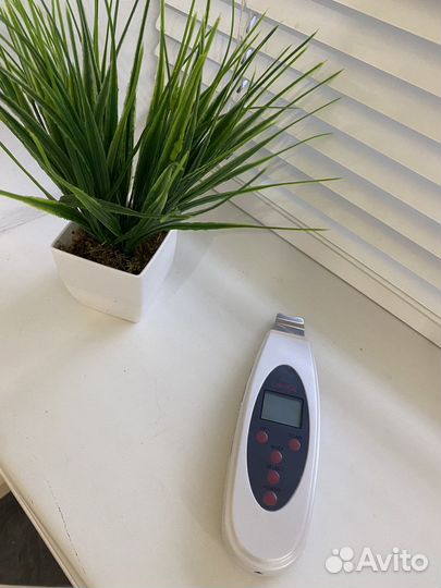 Ультразвуковой аппарат для чистки лица