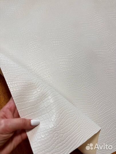 Новая искусственная кожа кожзам белый крокодил