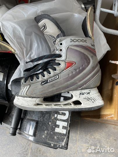 Коньки хоккейные