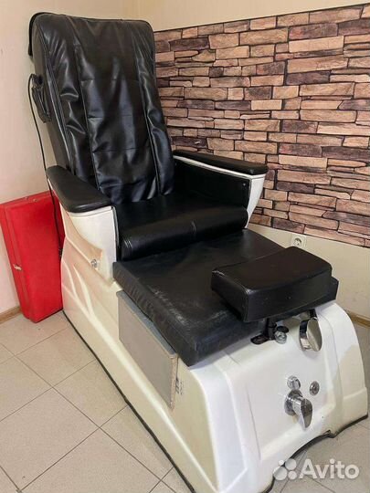 Массажное кресло
