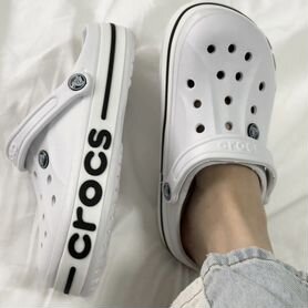 Crocs 38