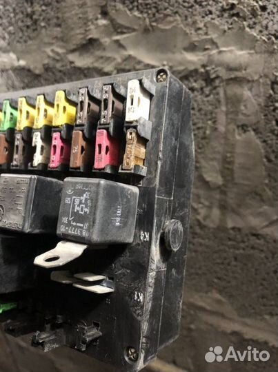 Блок монтажный с предохранителями ваз 2110